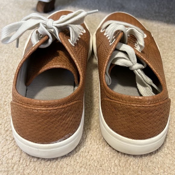 Universal Thread Cognac Tennis Shoe/Sneakers - Picture 9 of 13